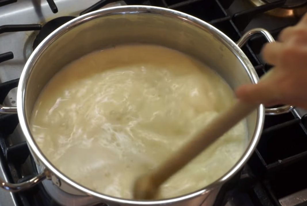 Cooking-the-Soy-Milk